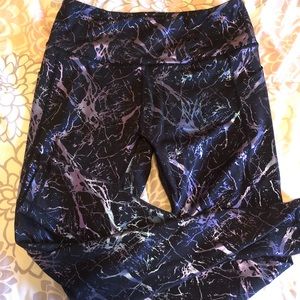 Curves & Combatboots Northern Lights Leggings